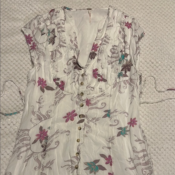 Floral Button-Down Women's Top - White and Purple - Picture 1 of 6